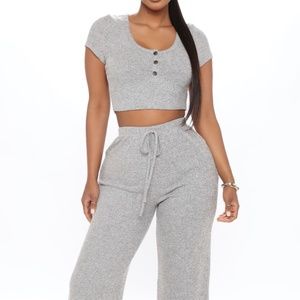 Comfortable Grey Matching Lounge Set